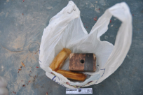 الشرطة: ضبط اسلحة ووسائل قتالية في ساحة أحد المنازل بيافا واعتقال فتى مشتبه